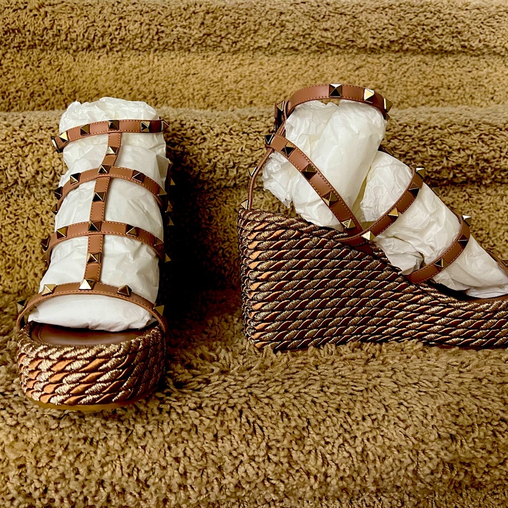 Authentic Valentino wedge, 4" (100mm) heel; 1 1/2" platform (Size 11)